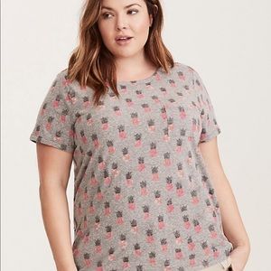 Pineapple pocket tee